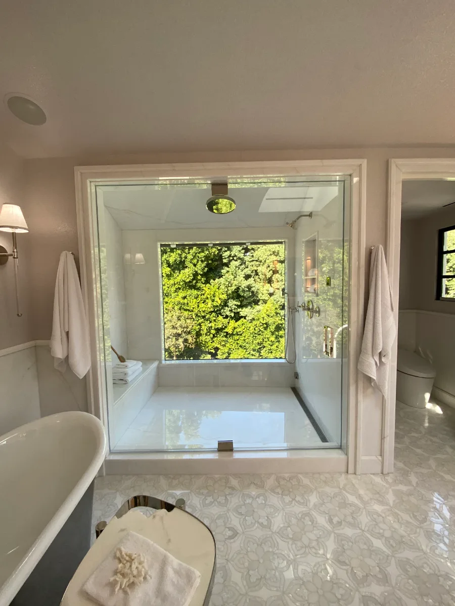 Shower Enclosure by American Glass Experts