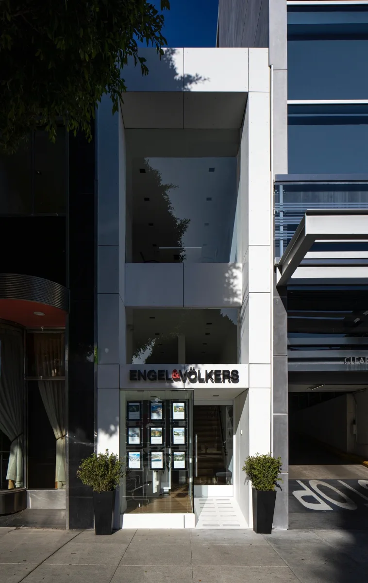 Commercial storefront glass by American Glass Experts